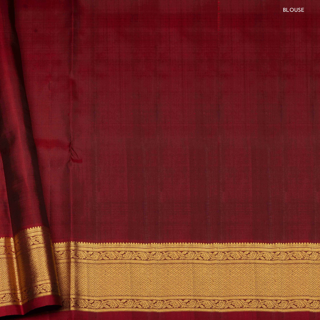 Blouse of Handwoven bottle green and maroon kanjivaram silk Saree