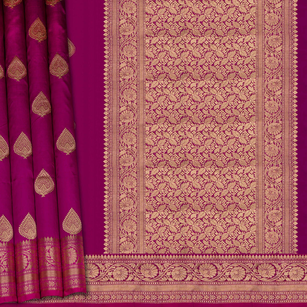 Pink saree with gold patterns
