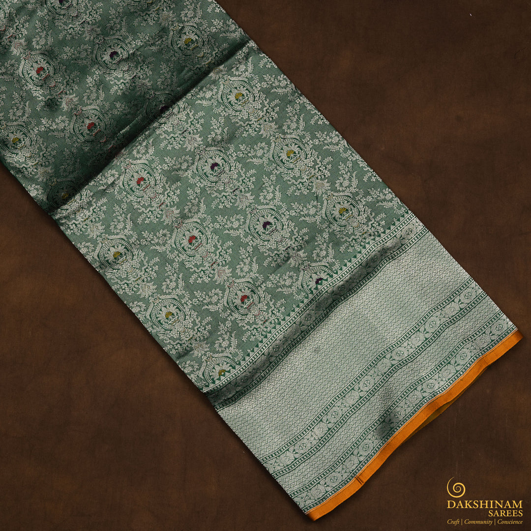 Handwoven Green Banarasi Silk Saree - 2596T011975DSC