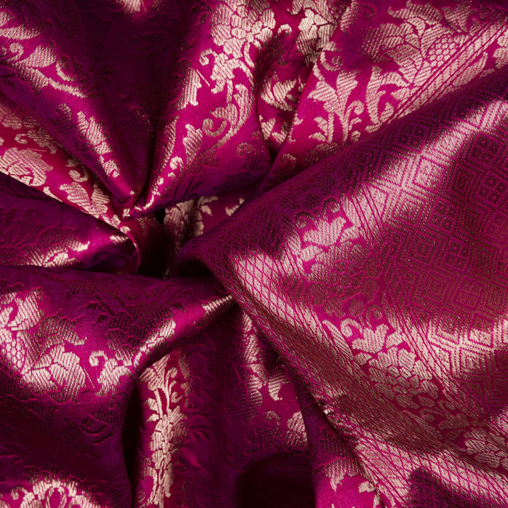 Handwoven Magenta Banarasi Silk Saree - 2595T011972DSC