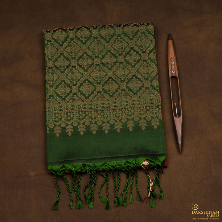 Handwoven Maroon with Green Soft silk Saree - 2737T013113DSC
