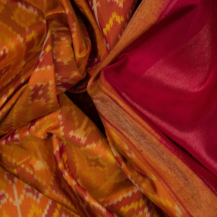 Closeup of Handwoven Pochampally Ikat silk Saree 