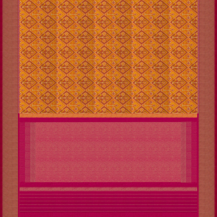 Pallu of Handwoven Pochampally Ikat silk Saree 