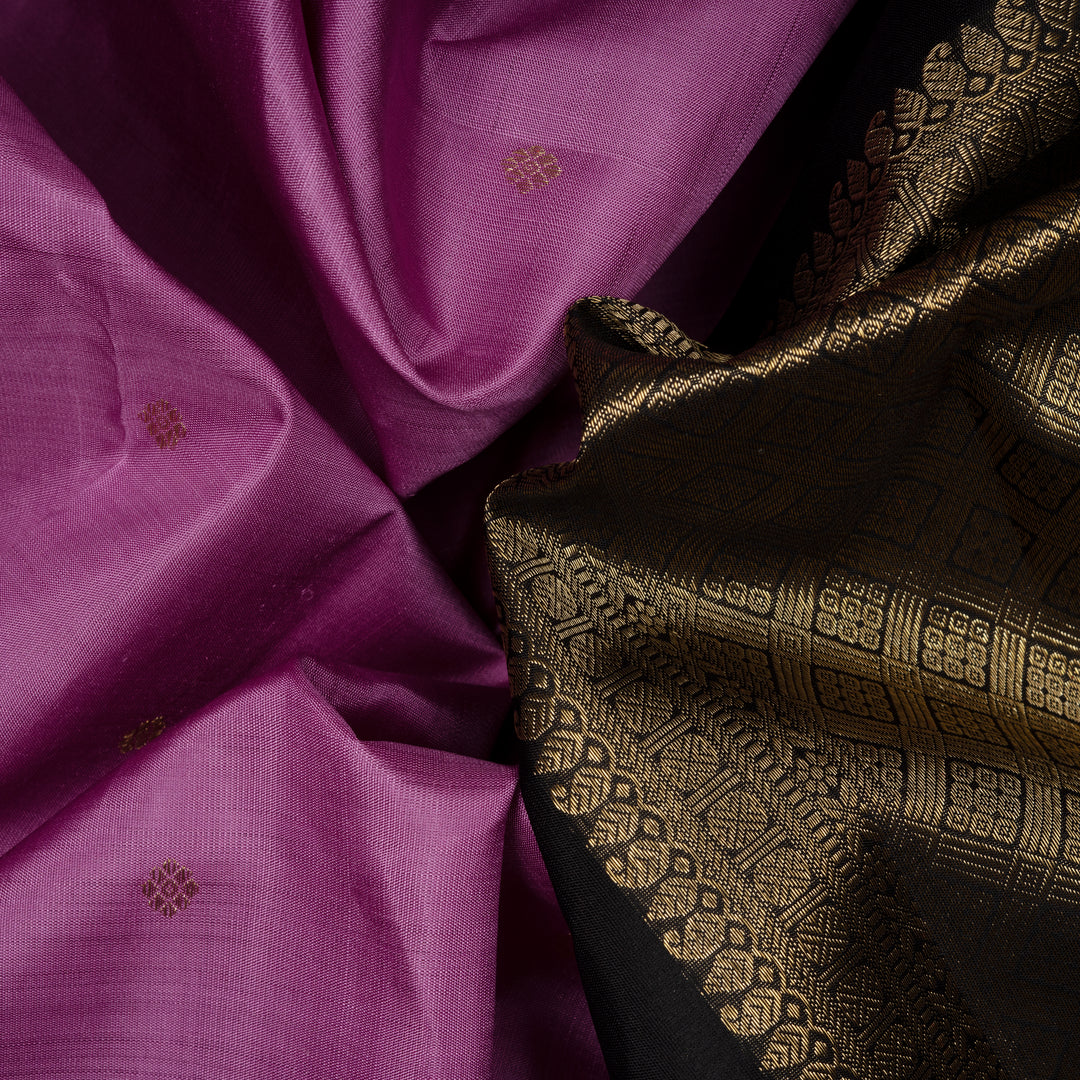Handwoven Lavendar with Black Kanjivaram Silk Saree - 2713T012561DSC