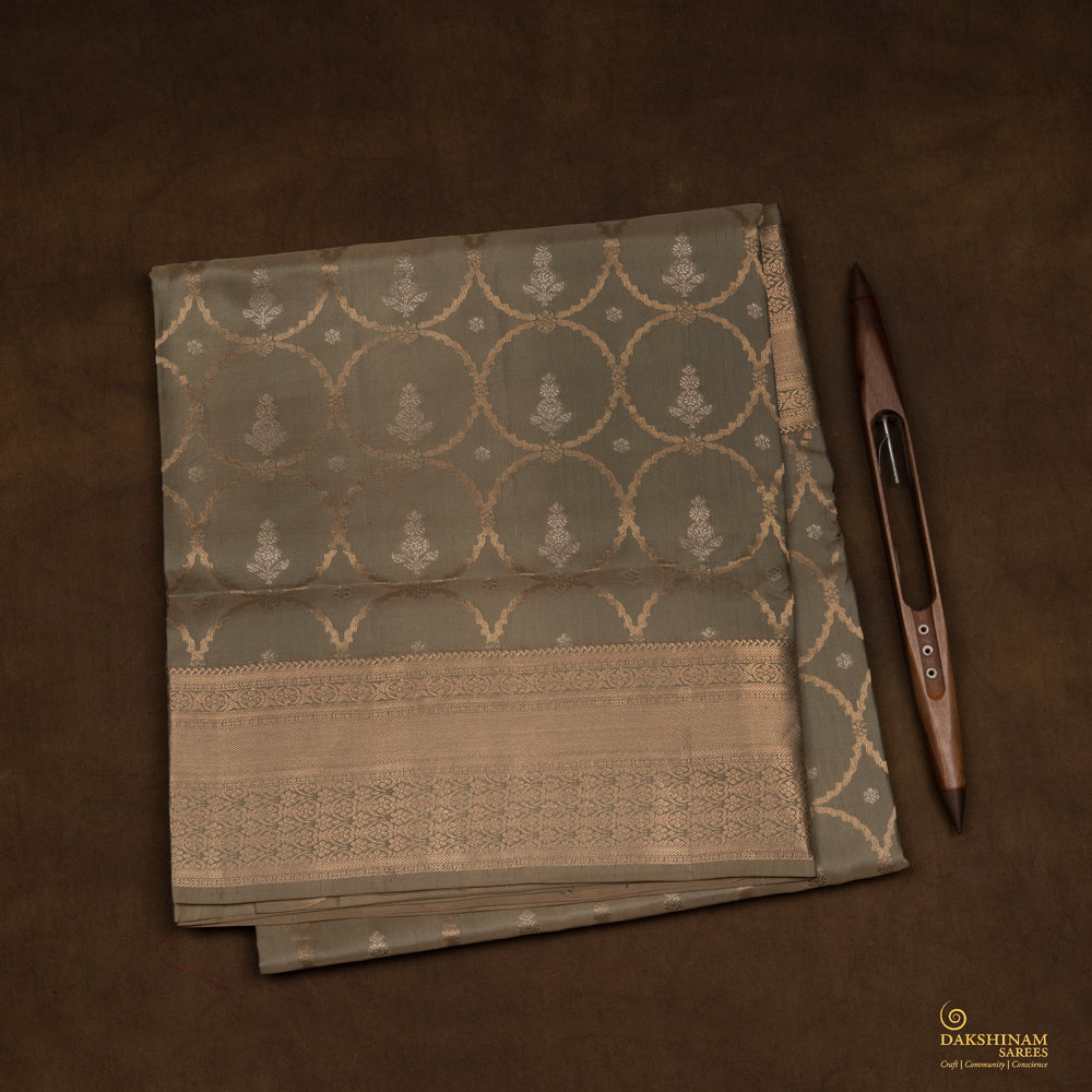folded  Handwoven Uppada Soft Silk Saree
