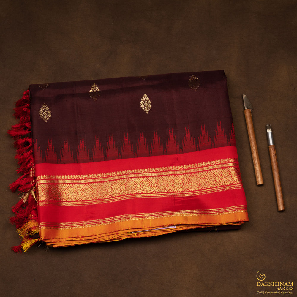 Folded Handwoven Gadwal Silk Saree