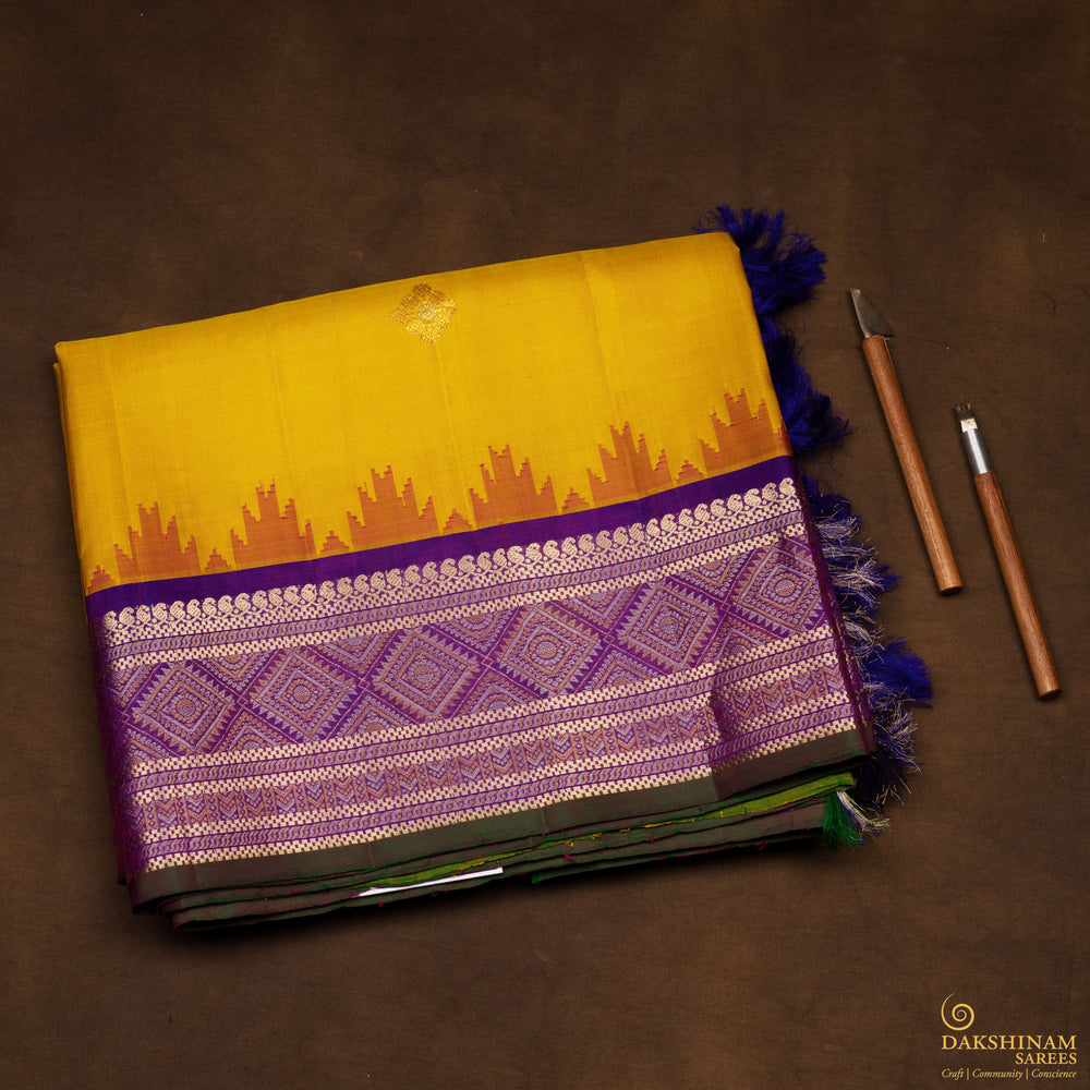 Folded of Handwoven Gadwal Silk Saree 