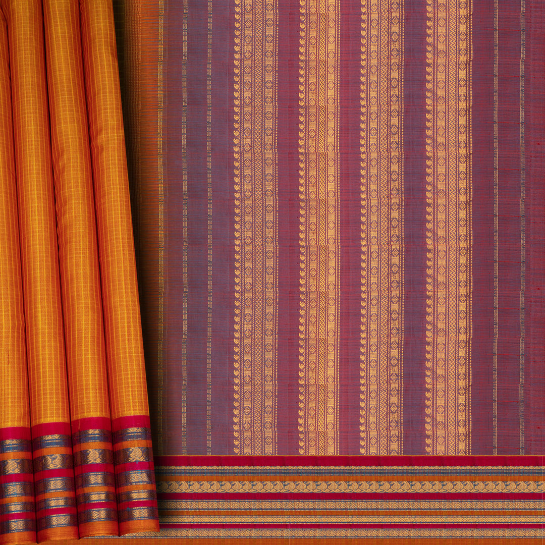 Pleats/body of handwoven Gadwal Silk Cotton Saree
