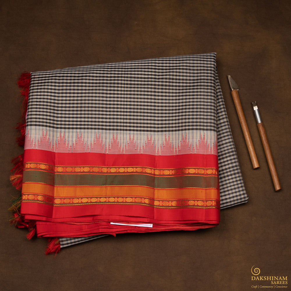 Folded Handwoven Gadwal Silk Cotton Saree