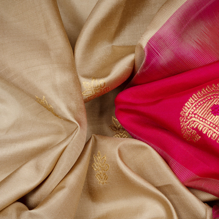 Closeup of  Handwoven  Gadwal Silk Saree 