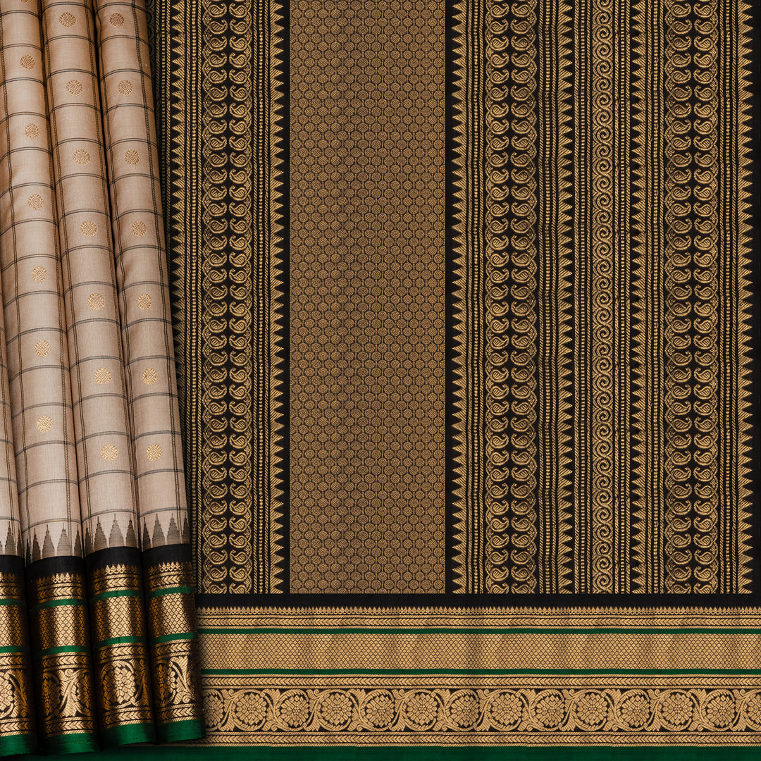 Pleats/body of Handwoven Tussar Gadwal Silk Saree 
