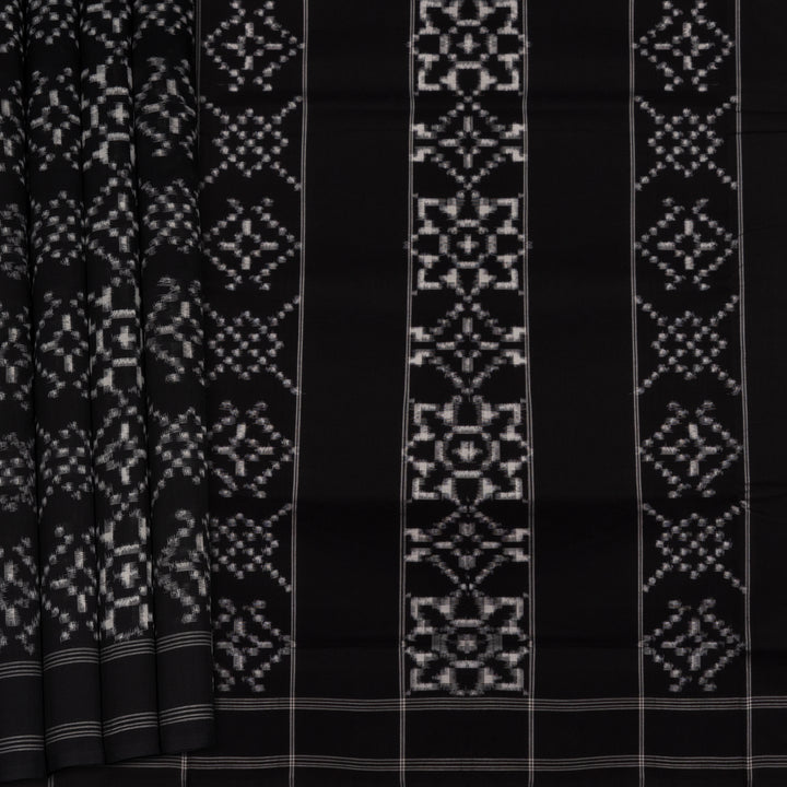Pleats/body of Handwoven Ikat Cotton Saree 