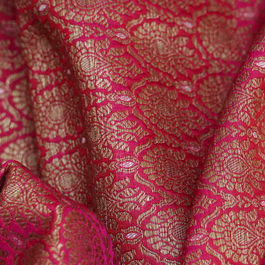 Handwoven Pink Banarasi Fabric - 14T004415DSC