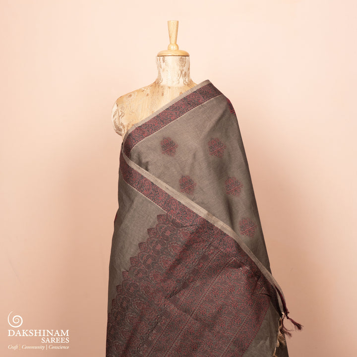 Pleats/body of  Handwoven South Cotton Saree 