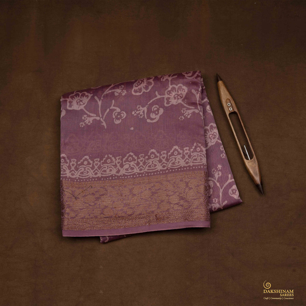 Folded Handwoven Lavendar Chanderi Silk Saree 