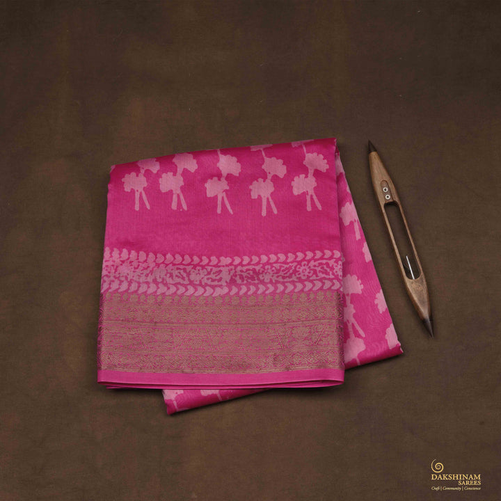 Folded f Handwoven Pink Chanderi Silk Saree