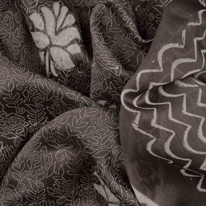 Closeup of Handwoven Grey Chanderi Silk Saree