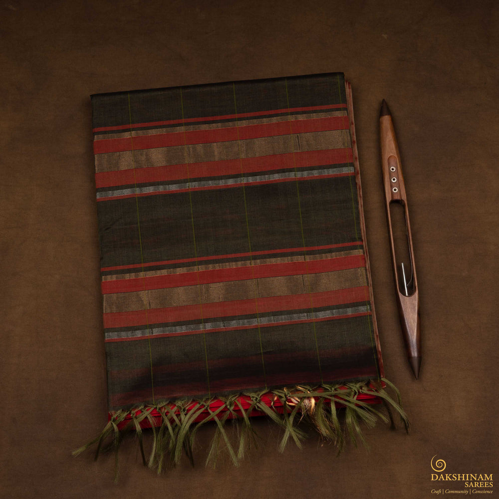 Folded  Handwoven  Silk Cotton Saree
