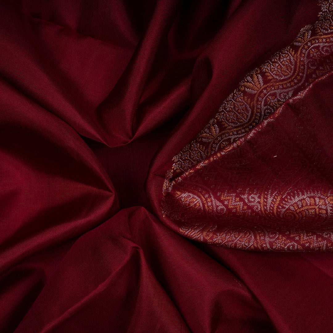 Closeup of Handwoven Maroon Soft silk Saree 