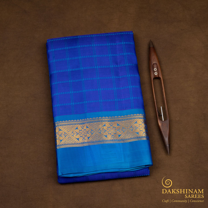Folded Handwoven Kanjivaram Silk Saree