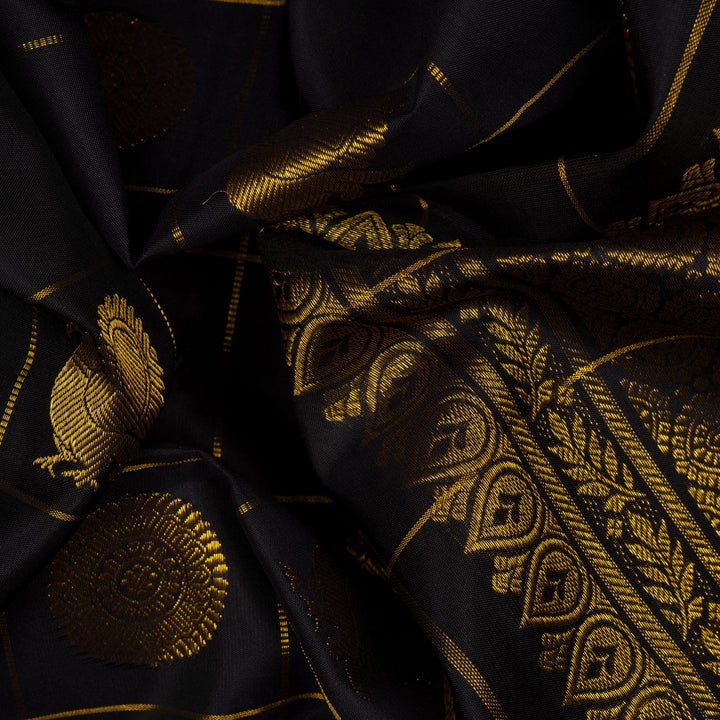 Closeup of Handwoven Black Kanjivaram silk Saree