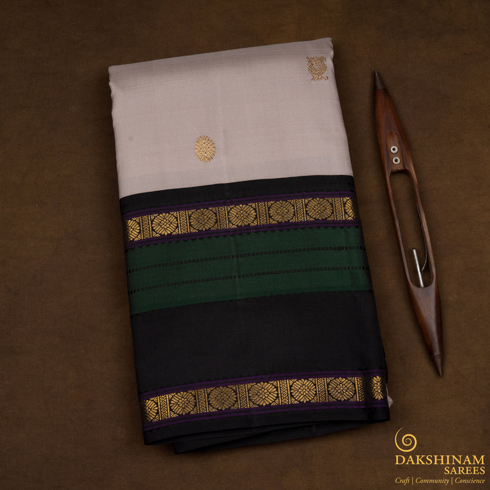 Folded  Handwoven Kanjivaram silk Saree