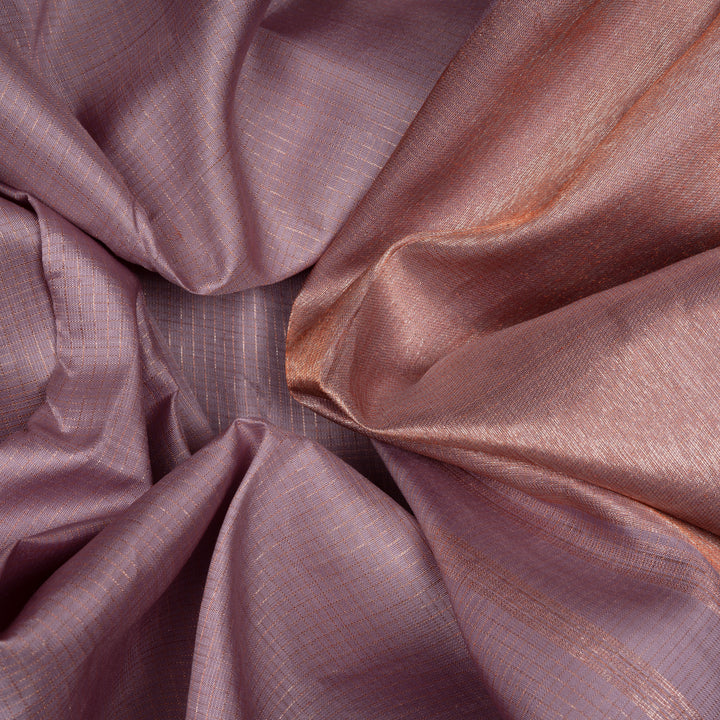 Closeup of Handwoven Lavendar borderless Kanjivaram silk Saree