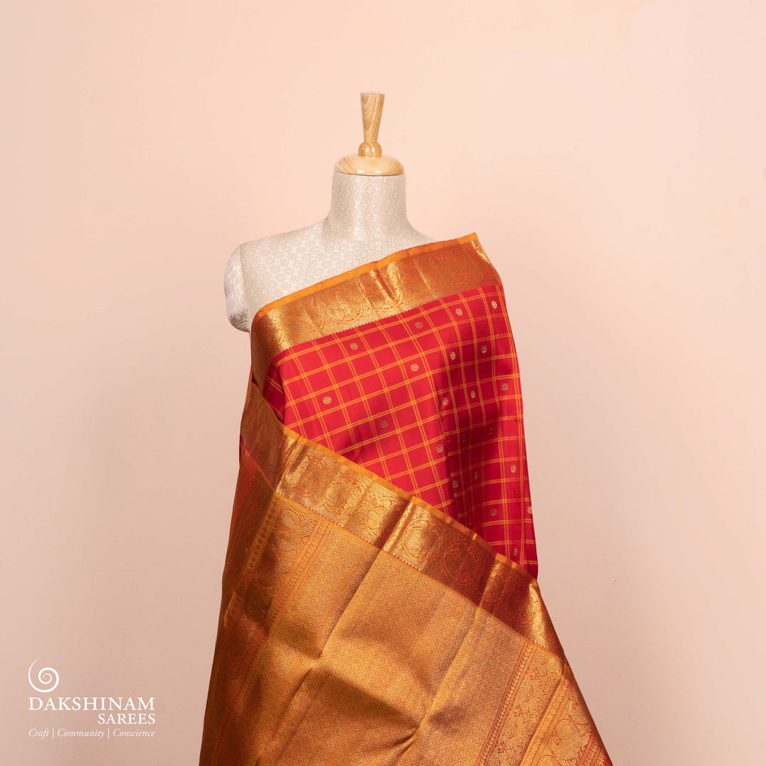 Pleats/Body of Handwoven Kanjivaram silk Saree
