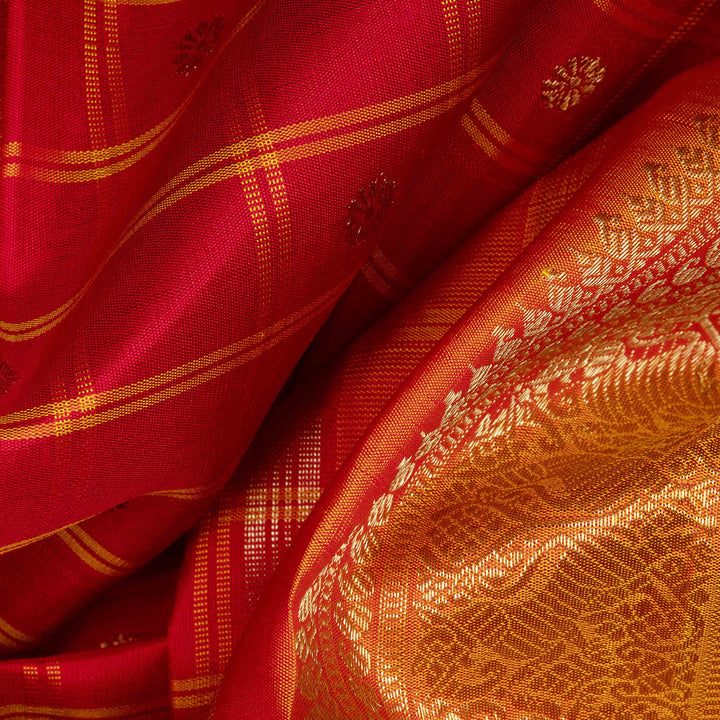 Closeup of Handwoven Kanjivaram silk Saree