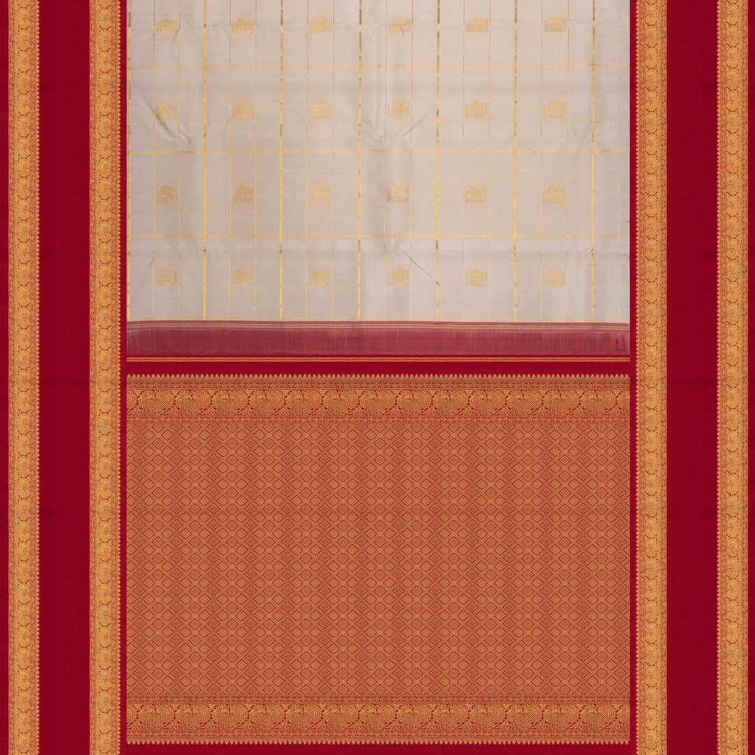 Pallu of Handwoven Korvai Kanjivaram silk Saree