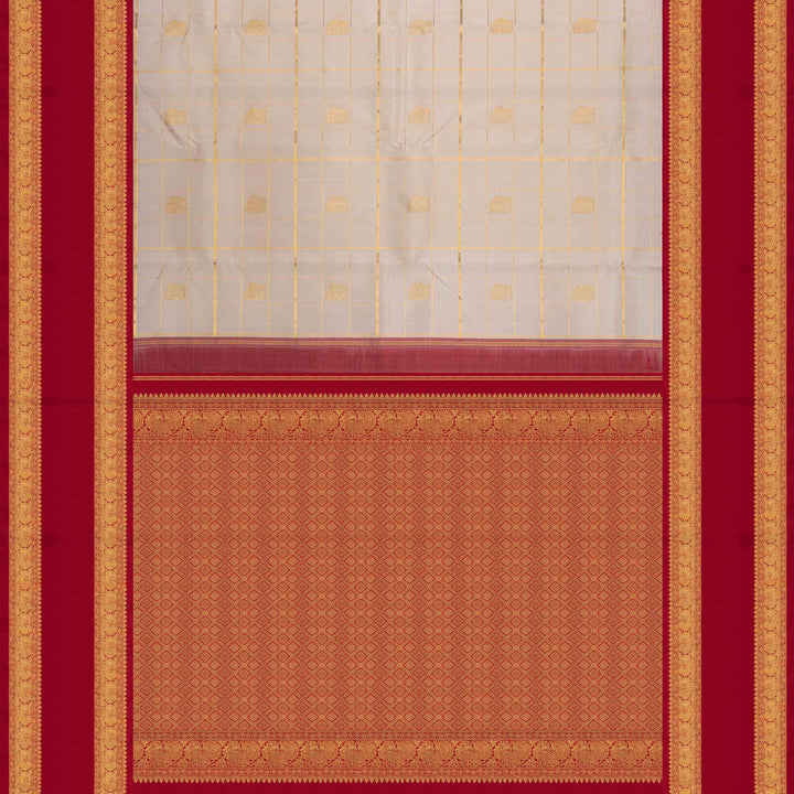 Pallu of Handwoven Korvai Kanjivaram silk Saree