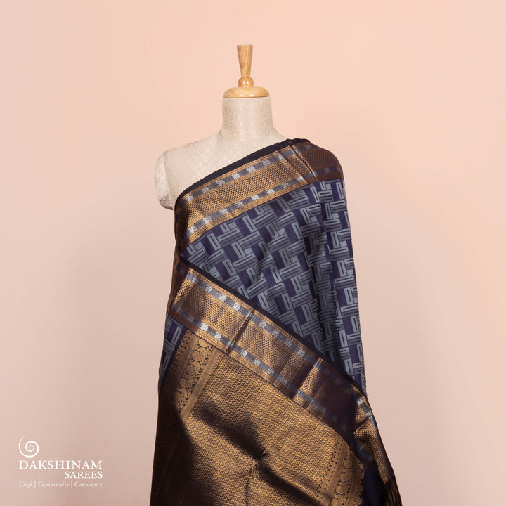 Pleats/body of Handwoven Kanjivaram silk Saree