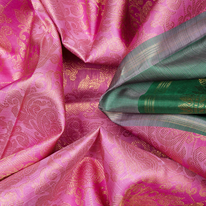 Closeup of  Handwoven Korvai Kanjivaram silk Saree