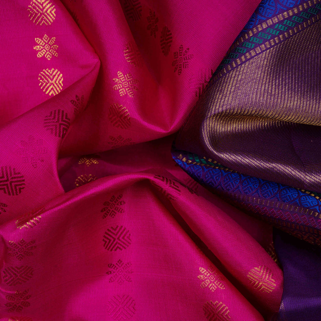 Closeup of Handwoven Korvai Kanjivaram silk Saree