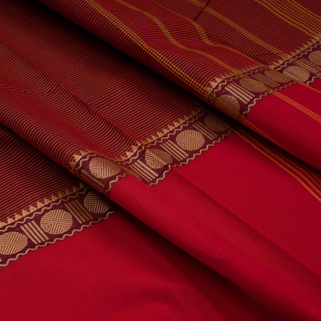 Closeup of Handwoven Chettinad Cotton Saree