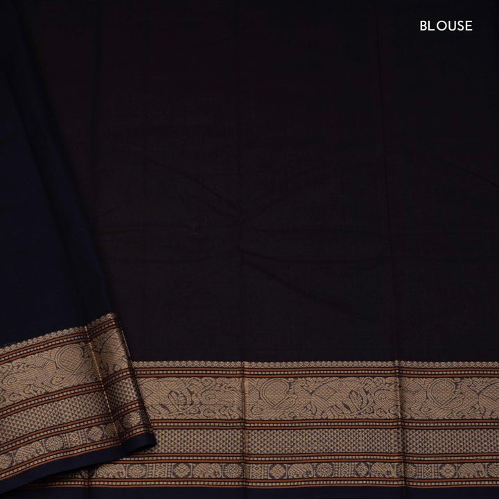 Blouse of  Handwoven Checks Kanjivaram Cotton Saree