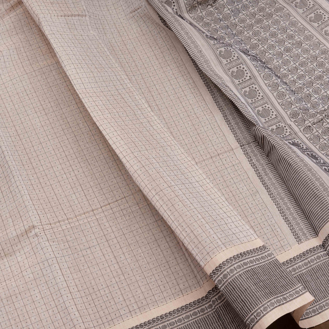 Closeup of Handwoven Checks Kanjivaram Cotton Saree