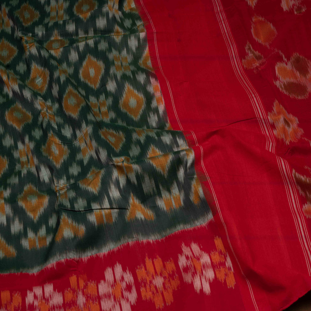 Clouseup of  Handwoven Ikat Cotton Saree