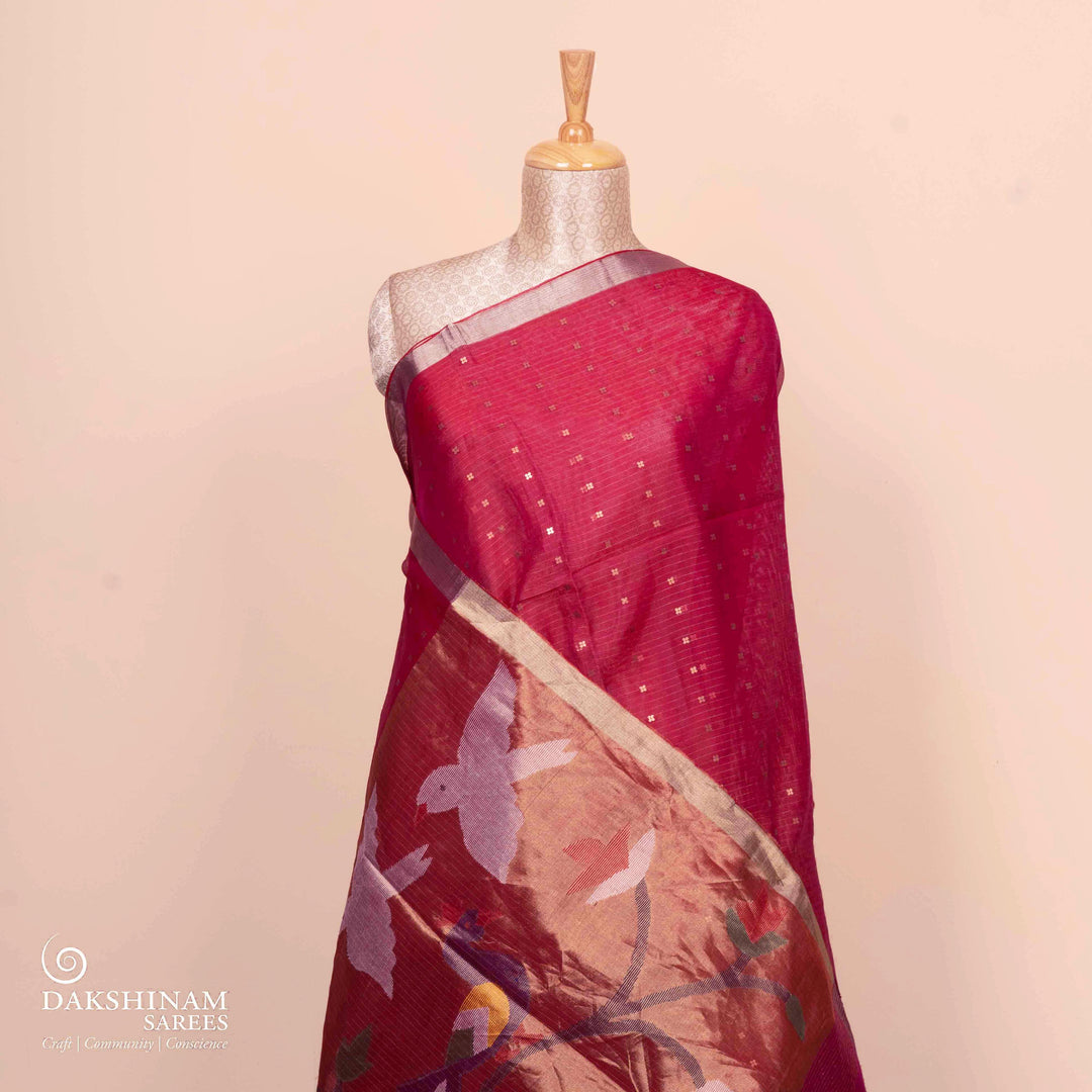 Pleats/body of Handwoven pink Tissue matka silk Saree