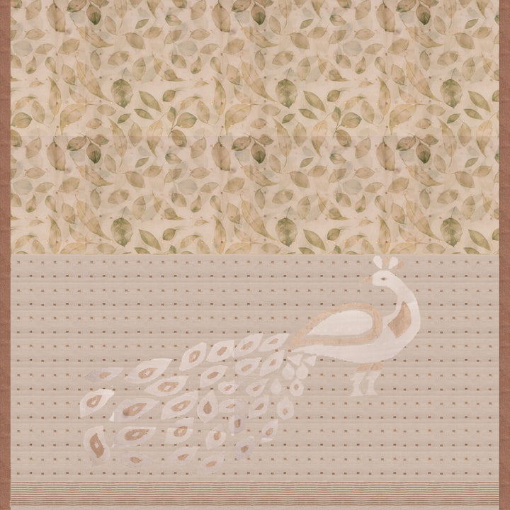 Pallu of Handwoven white matka organza silk Saree