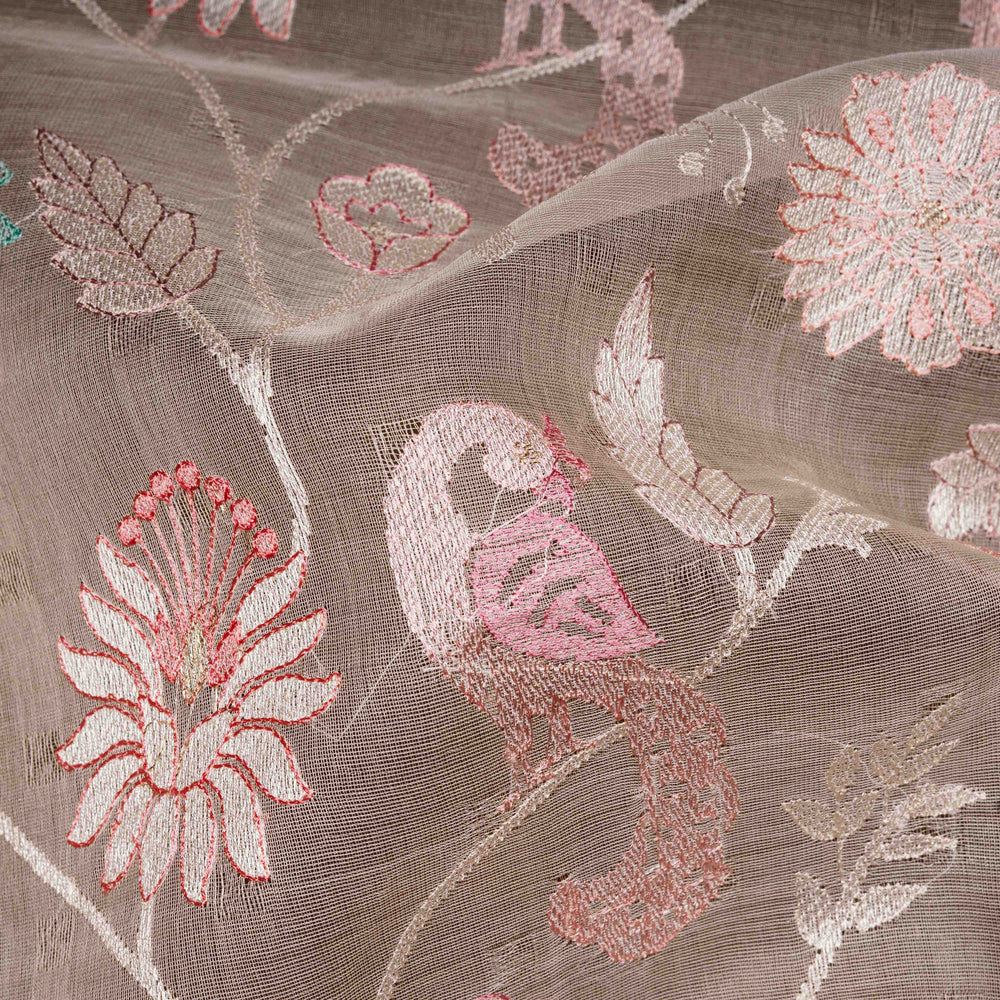 Closeup of Handwoven white matka organza Saree