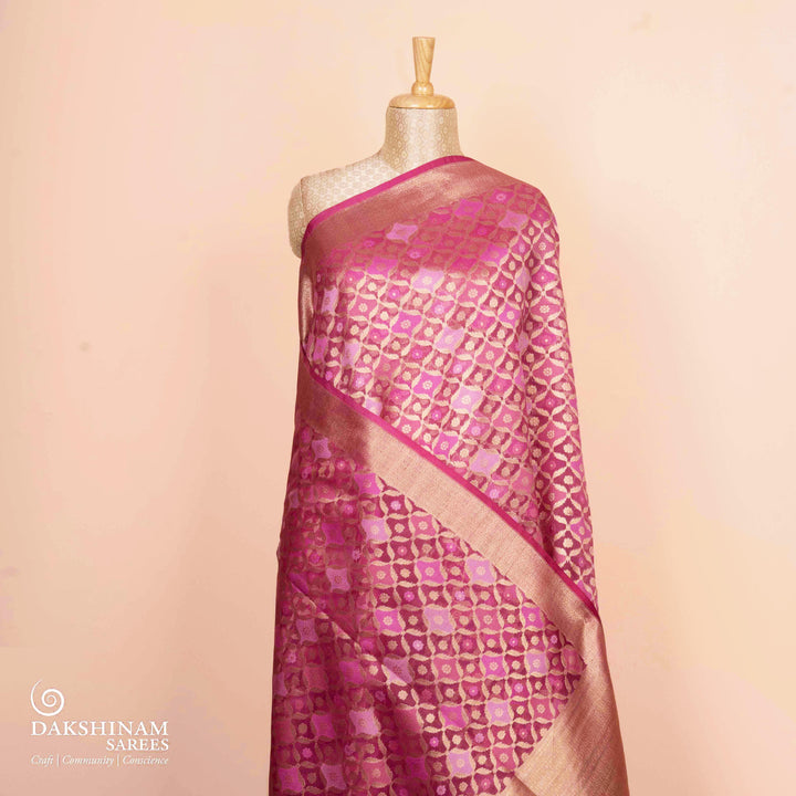 Pleats/body of Handwoven light pink  kora silk Saree