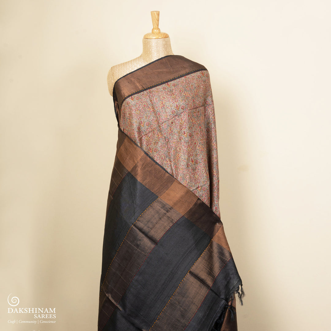 Pleats/body of Handwoven offwhite  tussar  silk Saree