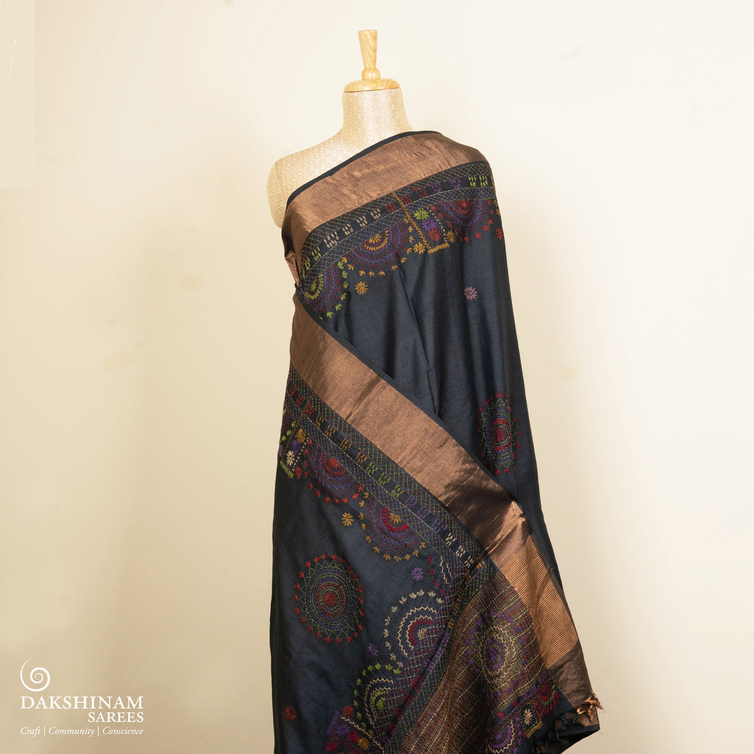 Pleats/body of Handwoven deep midnight blue  tussar  silk Saree