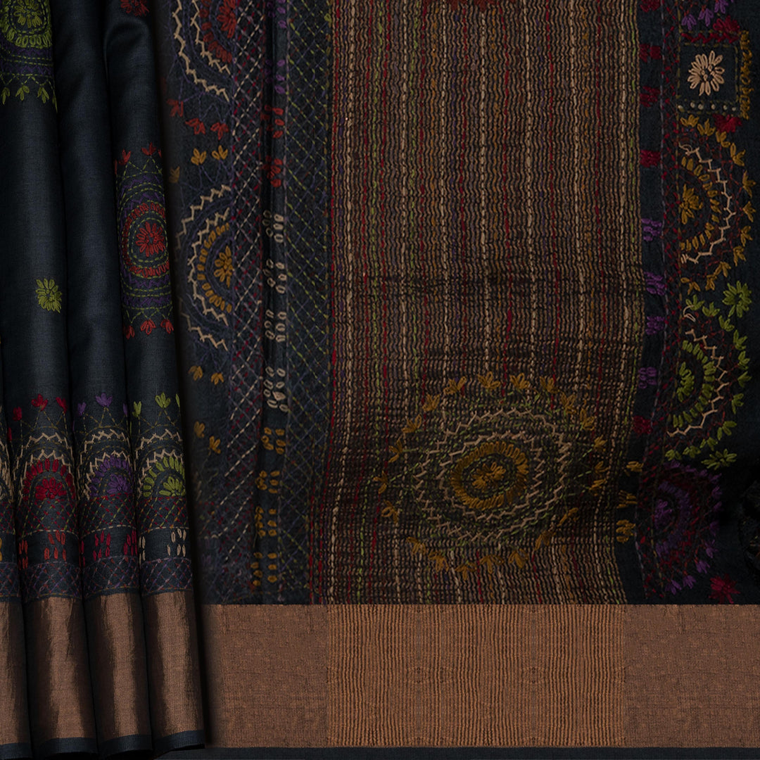 Body of Handwoven deep midnight blue  tussar  silk Saree