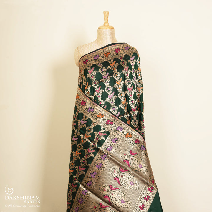 Pleats/body of Handwoven Bottle Green Banarasi Kattan silk Saree