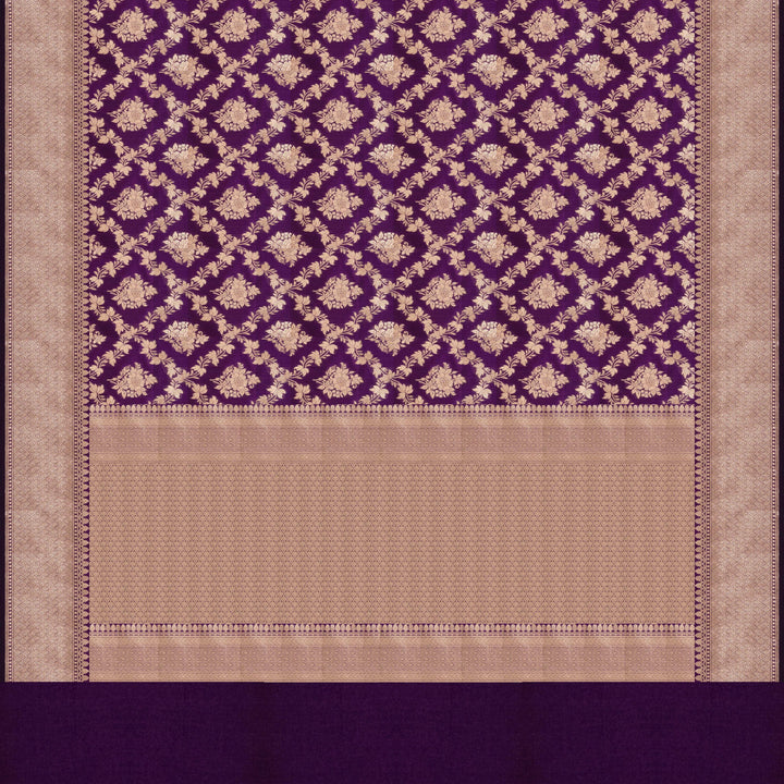 Pallu of Handwoven Deep Purple Banarasi Kattan silk Saree