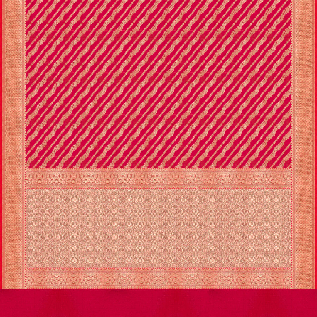 Pallu of Handwoven Pink Banarasi Kattan silk Saree