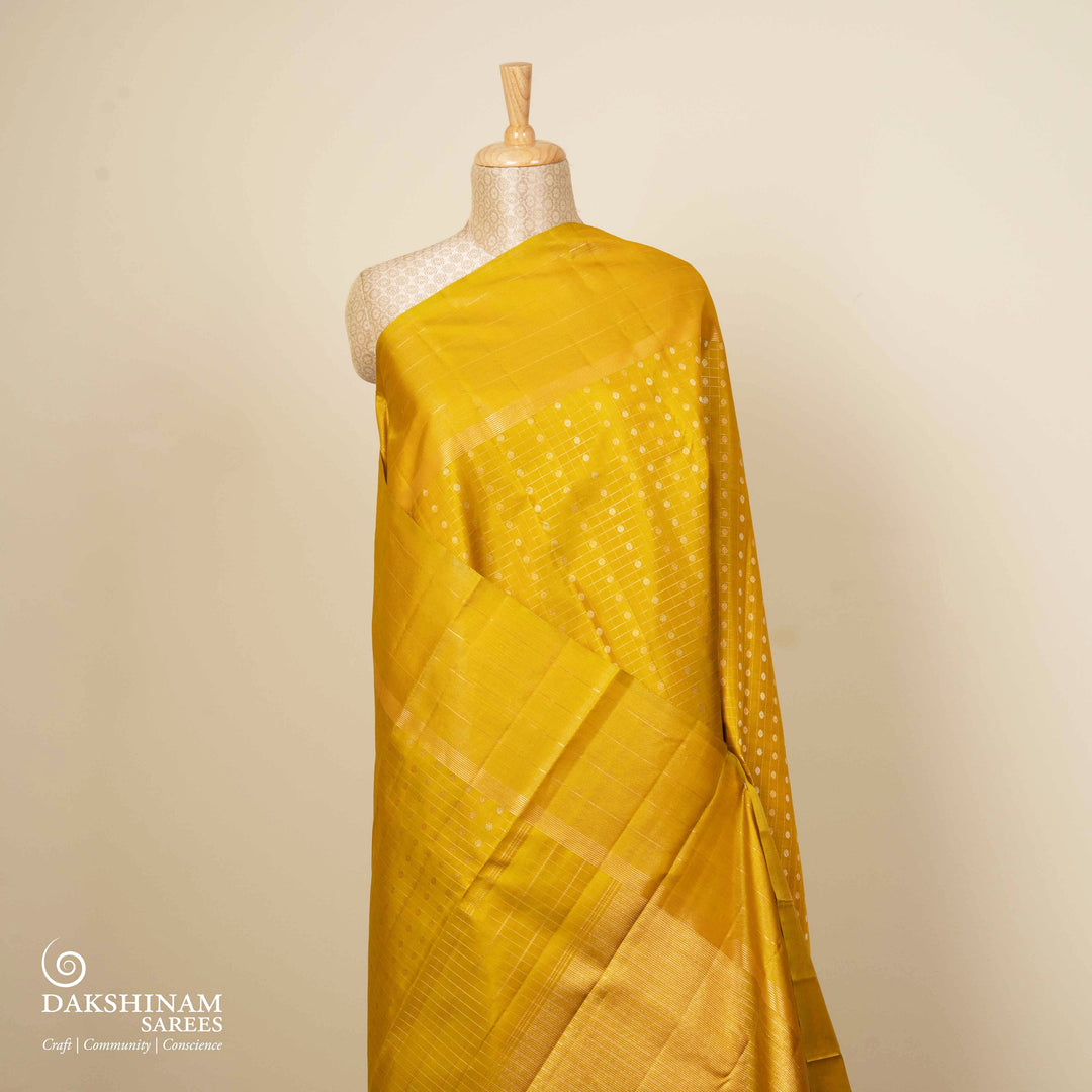 Pleats/body of Handwoven Lime Green Kanjivaram silk Saree