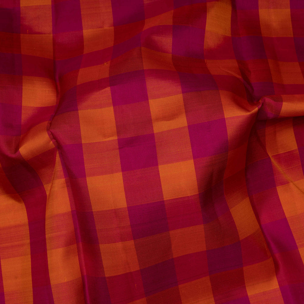 closeup of Handwoven Multicolor with Green Kanjivaram silk Saree